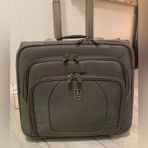 Travelpro Crew Versapack gray Carry-on Wheeled Upright Rolling Tote